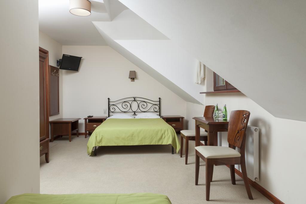 Dworek Bialy Domek Smardzewice Habitación foto